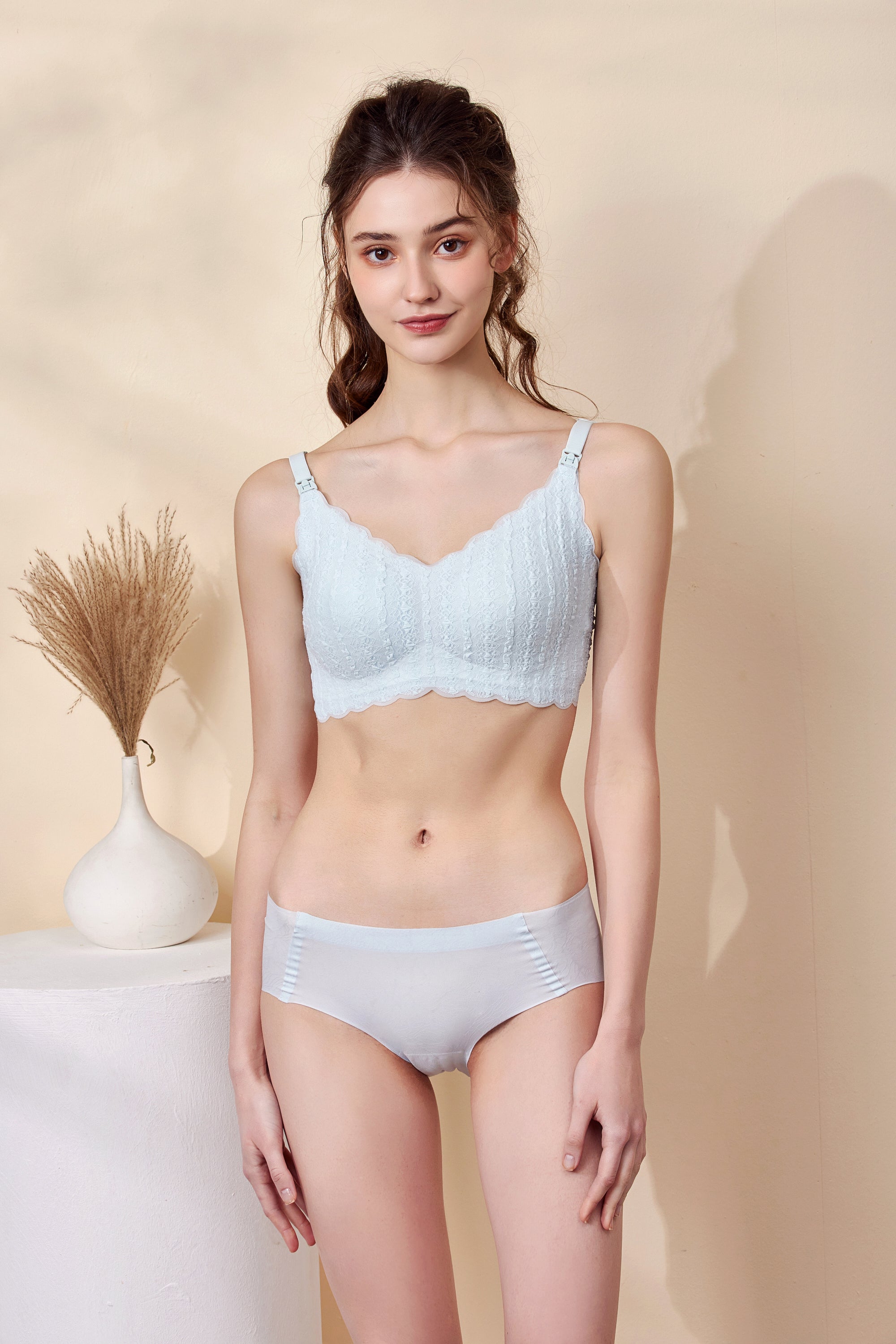 Nursing Bras for Breastfeeding, Natural Shape Breastfeeding Bra, Seamless Pregnancy Bra Jelly Strip Support Comfort